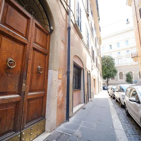 Golden House Buddyrent Apartment Rom