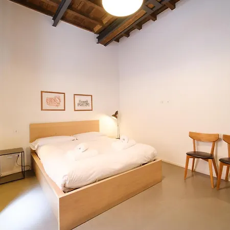 Apartment Golden House Buddyrent Rom