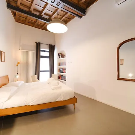 Golden House Buddyrent *