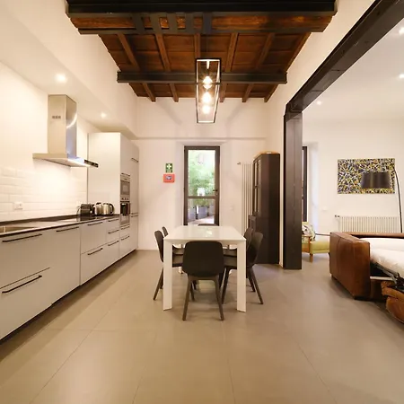 Golden House Buddyrent Rom