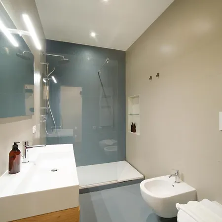 Golden House Buddyrent Apartment