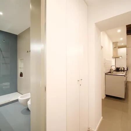 Golden House Buddyrent Апартаменты Рим