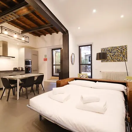 Golden House Buddyrent Roma